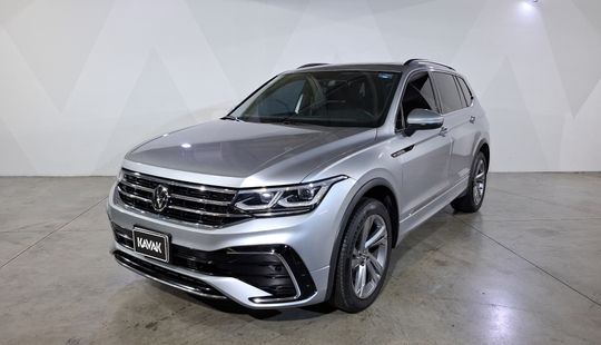 Volkswagen • Tiguan