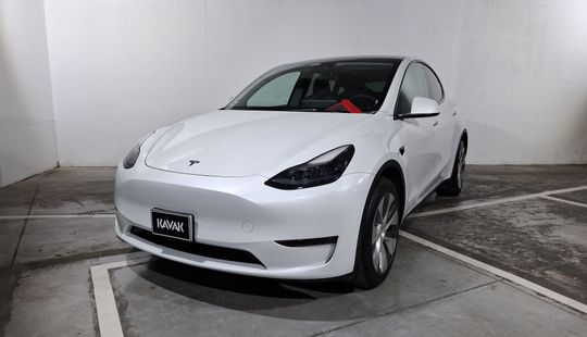 Tesla • Model Y