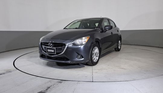Mazda • Mazda 2