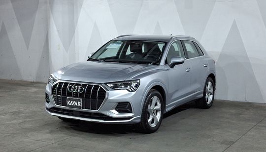 Audi • Q3