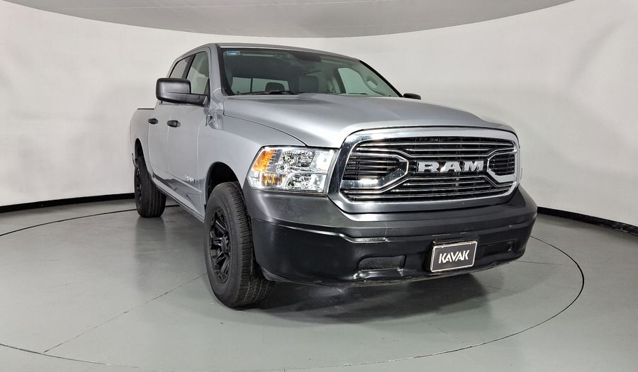 Ram 1500 3.6 CREW CAB SLT TRABAJO 4X2 V6 8 AUTO Pickup 2021
