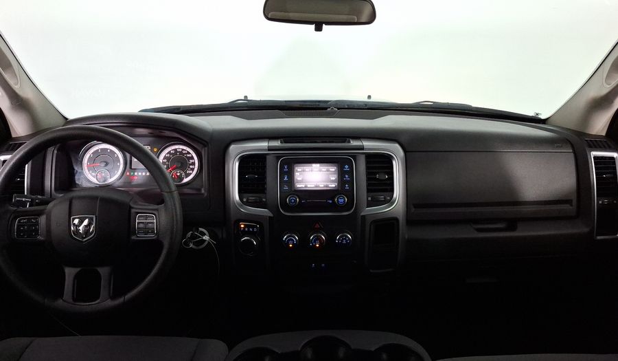 Ram 1500 3.6 CREW CAB SLT TRABAJO 4X2 V6 8 AUTO Pickup 2021