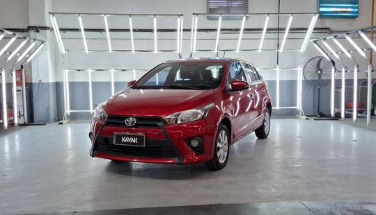 Toyota • Yaris