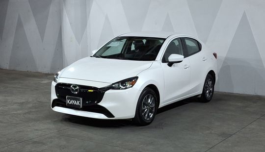 Mazda • Mazda 2
