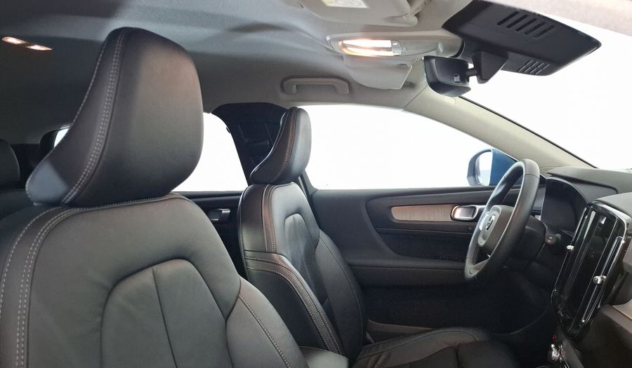 Volvo Xc40 2.0 B4 MHEV PLUS AUTO Suv 2023