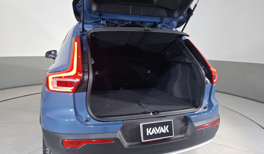 Volvo Xc40 2.0 B4 MHEV PLUS AUTO Suv 2023