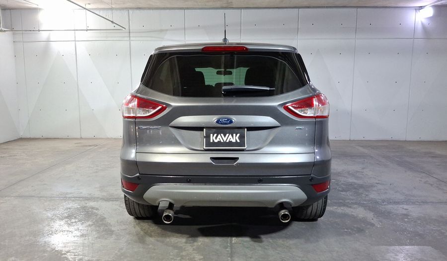 Ford Escape 2.5 SE I4 AT Suv 2013