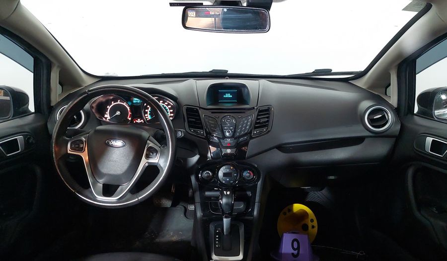 Ford Fiesta 1.6 16V TIVCT TITANIUM Hatchback 2015