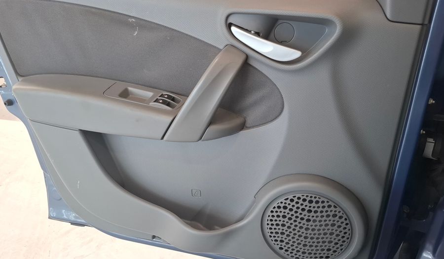 Fiat Palio 1.4 ATTRACTIVE Hatchback 2015