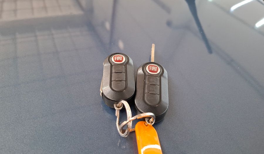 Fiat Palio 1.4 ATTRACTIVE Hatchback 2015