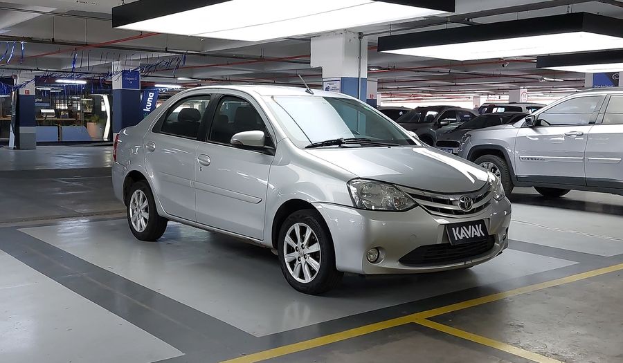 Toyota Etios 1.5 XLS SEDAN AUTO Sedan 2017