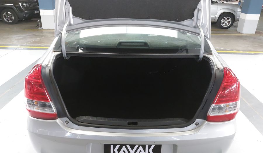 Toyota Etios 1.5 XLS SEDAN AUTO Sedan 2017