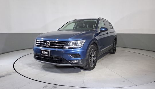 Volkswagen • Tiguan