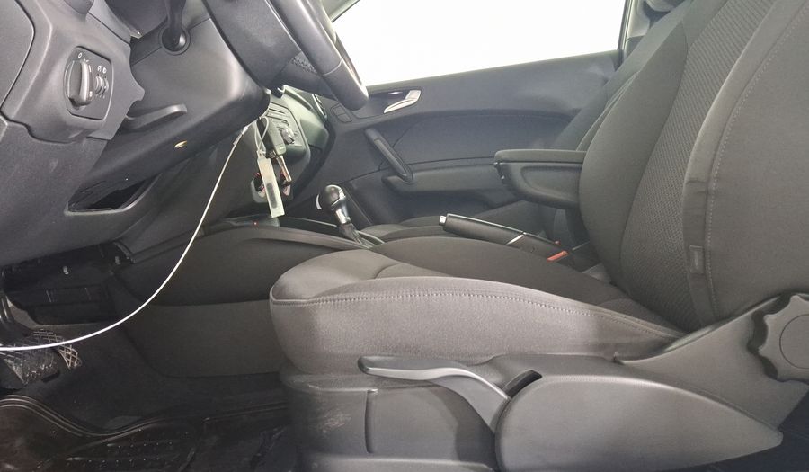 Audi A1 1.4 TFSI COOL S TRONIC Hatchback 2015