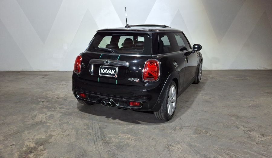Mini Cooper S 2.0 COOPER HOT CHILI AUTO Hatchback 2018
