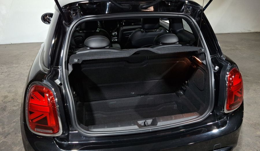 Mini Cooper S 2.0 COOPER HOT CHILI AUTO Hatchback 2018