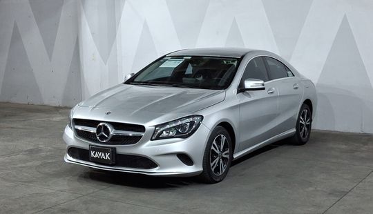 Mercedes Benz • Clase CLA