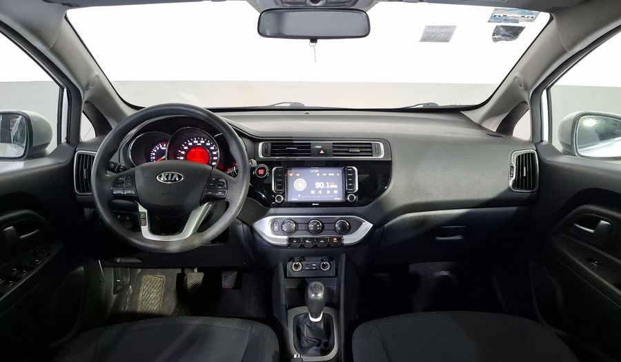 Kia Rio 1.6 EX MT Hatchback 2017