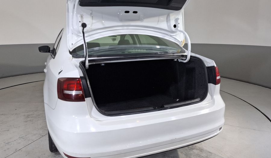 Volkswagen Jetta 2.0 TIP Sedan 2016