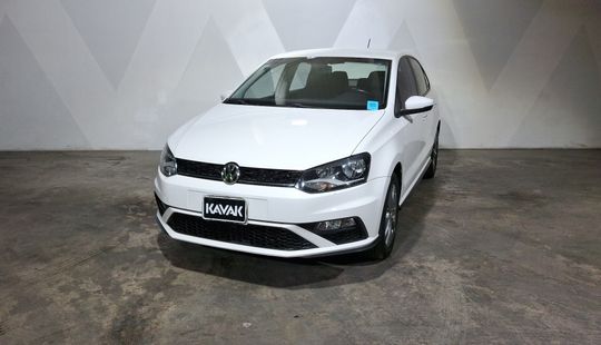 Volkswagen • Vento