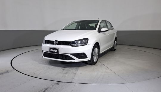 Volkswagen • Vento