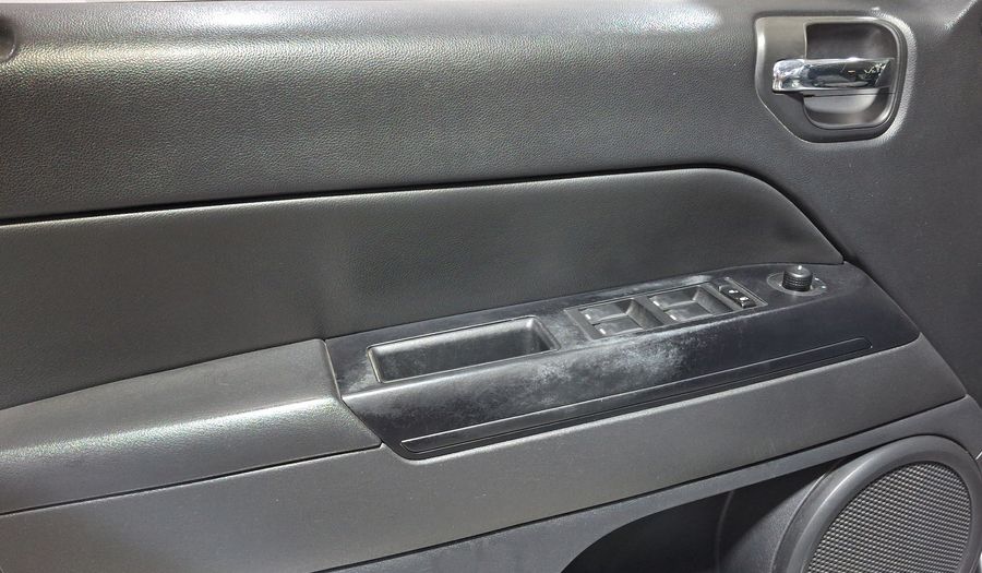 Jeep Compass 2.4 SPORT FWD CVT Suv 2012