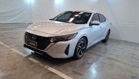 Nissan • Sentra