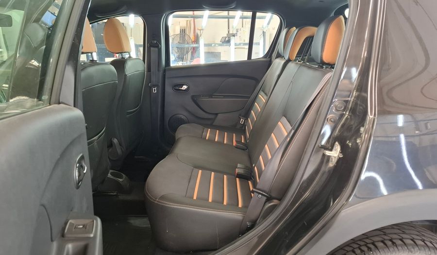 Renault Sandero Stepway 1.6 INTENS CVT Hatchback 2021