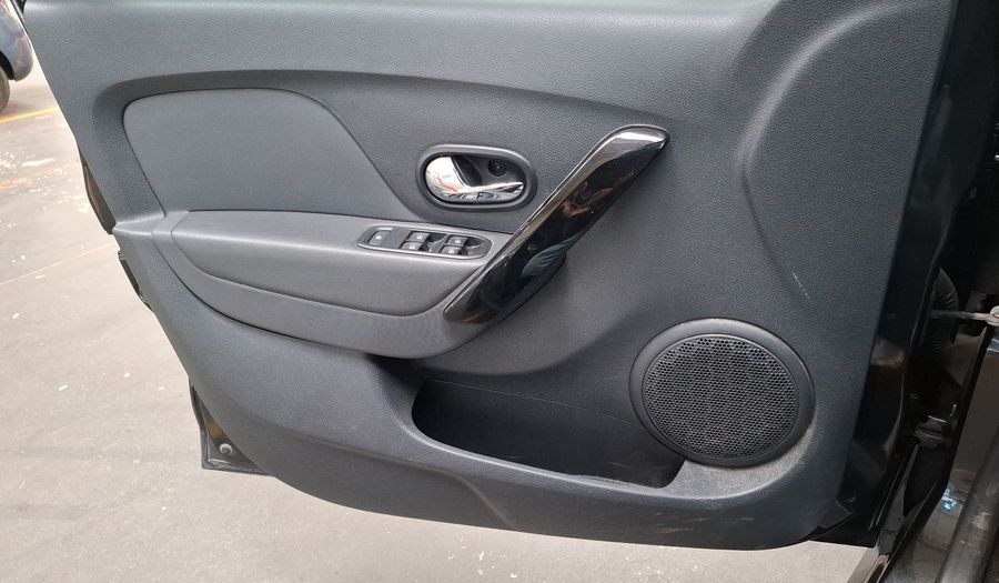 Renault Sandero Stepway 1.6 INTENS CVT Hatchback 2021