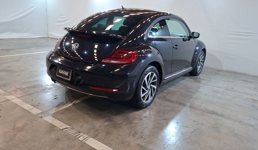 Volkswagen Beetle 2.5 SOUND AUTO Hatchback 2018