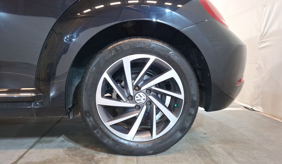 Volkswagen Beetle 2.5 SOUND AUTO Hatchback 2018