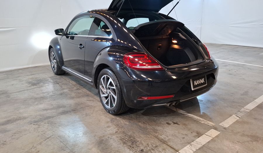 Volkswagen Beetle 2.5 SOUND AUTO Hatchback 2018