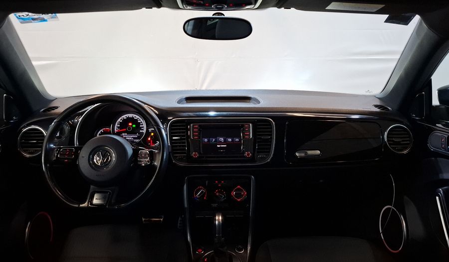 Volkswagen Beetle 2.5 SOUND AUTO Hatchback 2018