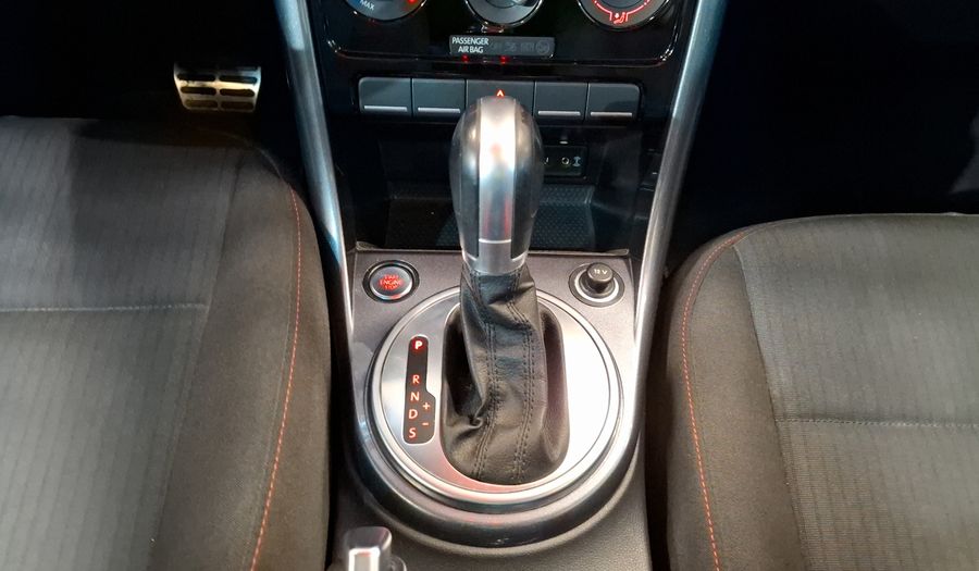Volkswagen Beetle 2.5 SOUND AUTO Hatchback 2018