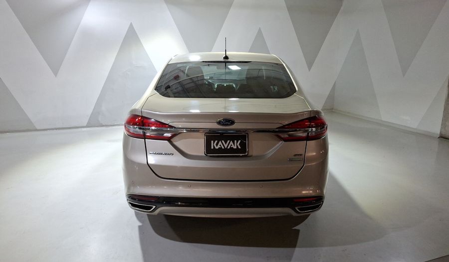 Ford Fusion 2.0 GTDI SE LUXURY PLUS NAV AT Sedan 2017