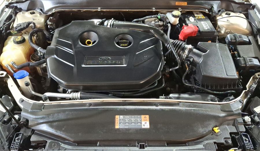 Ford Fusion 2.0 GTDI SE LUXURY PLUS NAV AT Sedan 2017