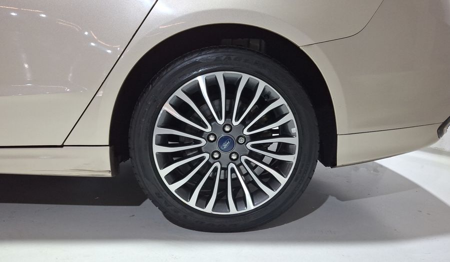 Ford Fusion 2.0 GTDI SE LUXURY PLUS NAV AT Sedan 2017