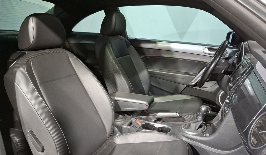 Volkswagen Beetle 2.5 SPORTLINE TIPTRONIC Hatchback 2016