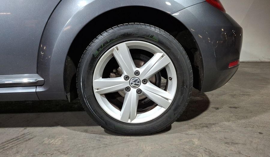 Volkswagen Beetle 2.5 SPORTLINE TIPTRONIC Hatchback 2016