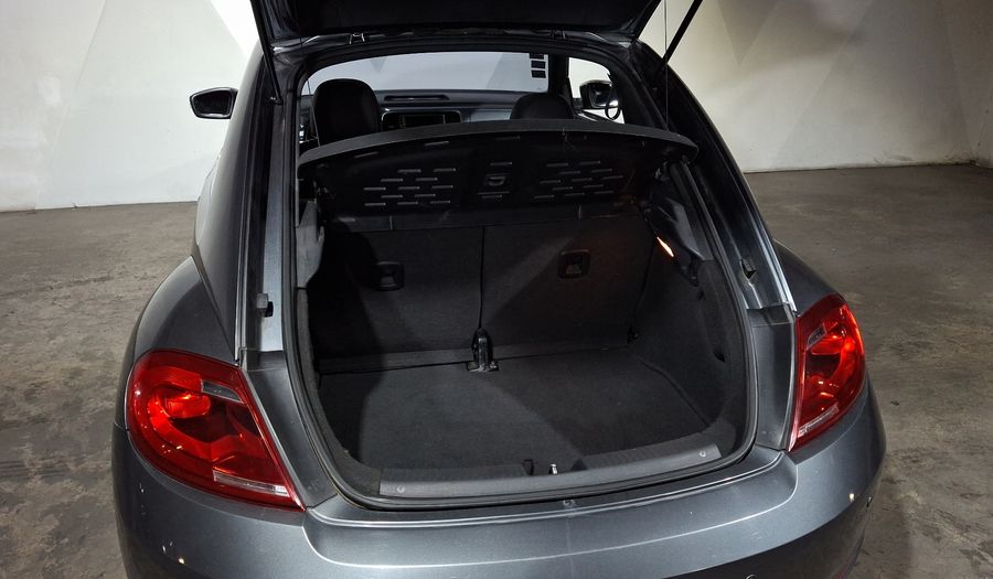 Volkswagen Beetle 2.5 SPORTLINE TIPTRONIC Hatchback 2016