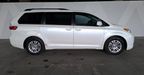 Toyota Sienna 3.5 XLE AT Minivan 2016