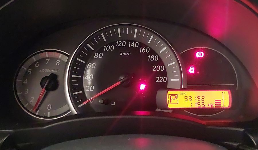Nissan March 1.6 SL CVT Hatchback 2019