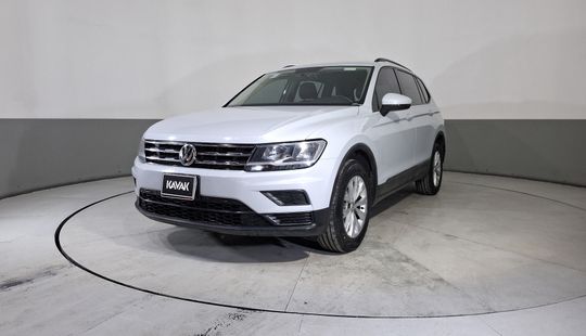 Volkswagen • Tiguan