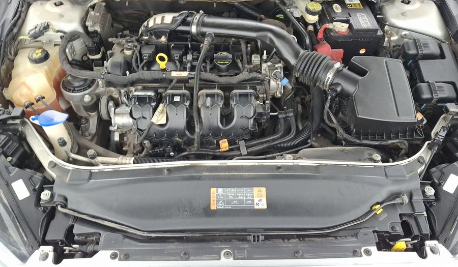 Ford Fusion 2.0 GTDI TITANIUM PLUS AT Sedan 2015