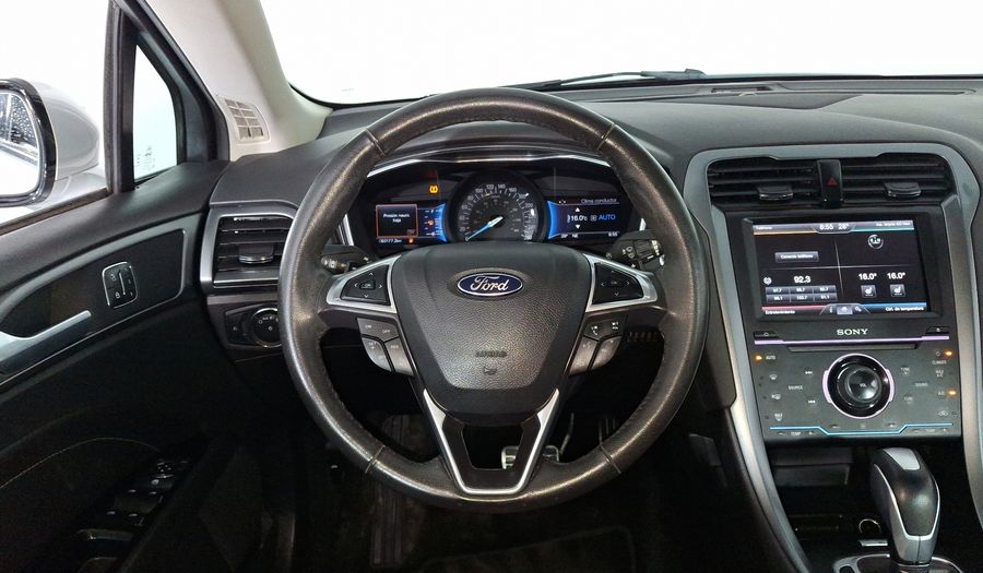 Ford Fusion 2.0 GTDI TITANIUM PLUS AT Sedan 2015