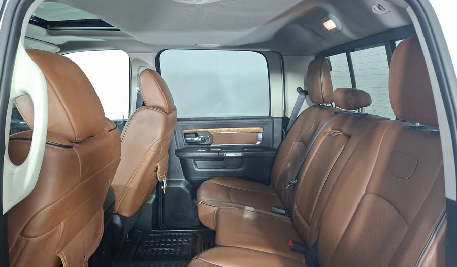 Ram 2500 5.7 CREW CAB LARAMIE LONGHORN 4WD A Pickup 2015