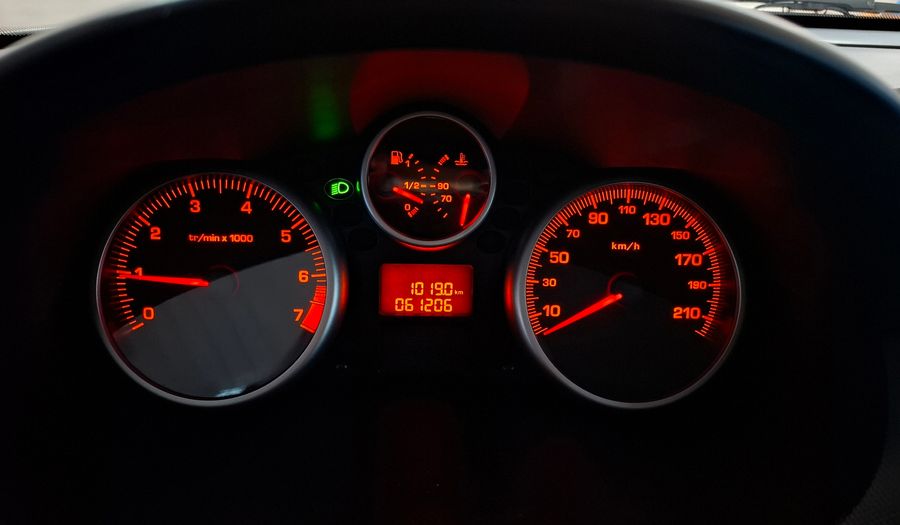 Peugeot 207 1.4 XR COMPACT Hatchback 2011