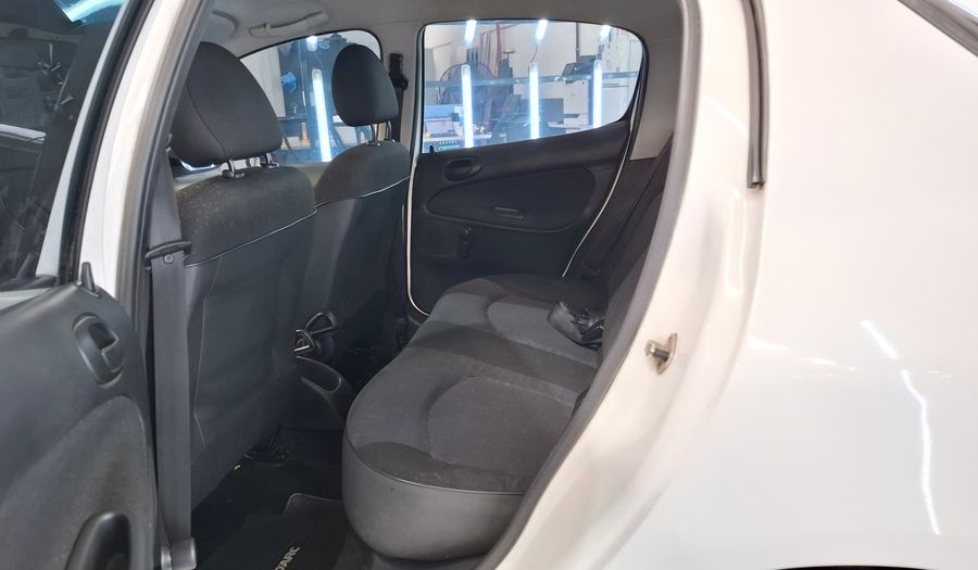 Peugeot 207 1.4 XR COMPACT Hatchback 2011