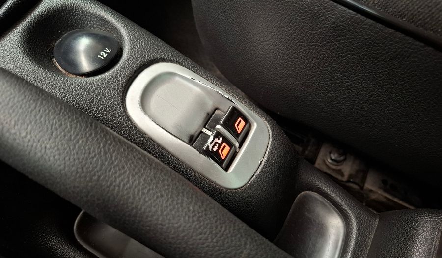 Peugeot 207 1.4 XR COMPACT Hatchback 2011