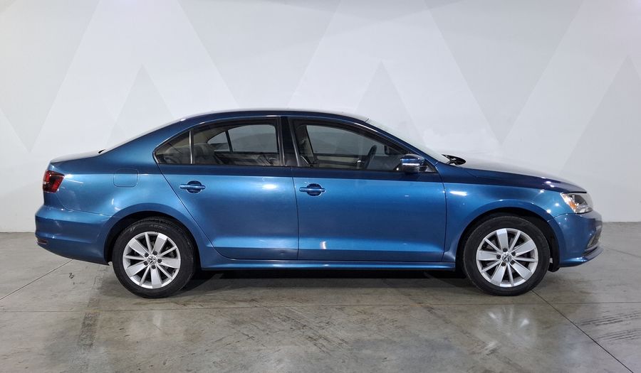 Volkswagen Jetta 2.5 COMFORTLINE TIP. BOLSAS AIRE DEL. Sedan 2016